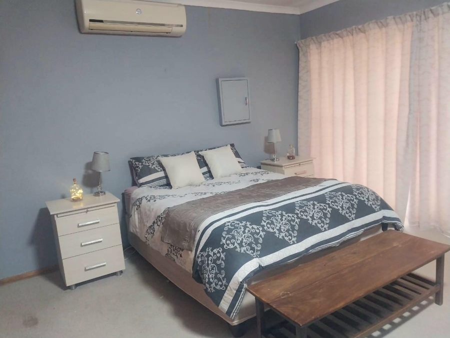 5 Bedroom Property for Sale in Roodewal Free State